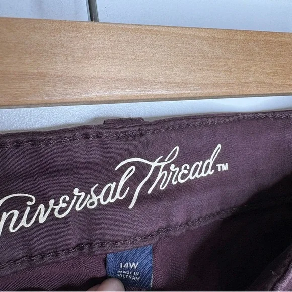 Universal Thread Maroon High Rise Jegging - Picture 11 of 11